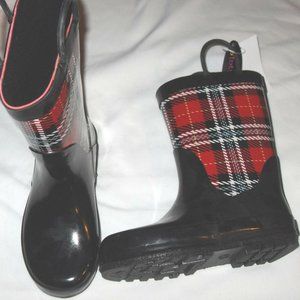 Boots girls sizes 11M or 13M new Intrigue rubber upper outsole black